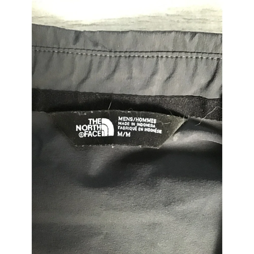 The North Face Men's Black Short Sleeve Snap Front Stretch Shirt Size‎ M